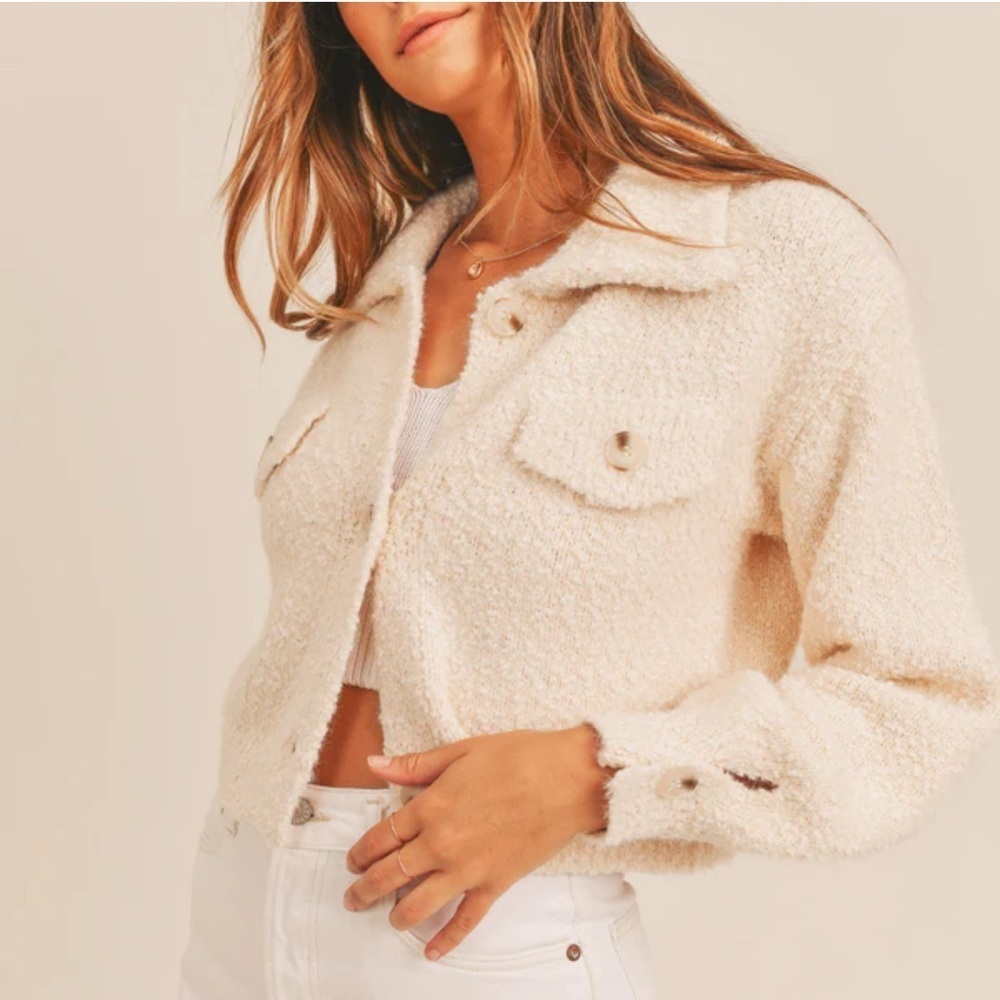 Mable Sol Fuzzy Sweater jacket Large Boucle cardigan cream neutral cropped